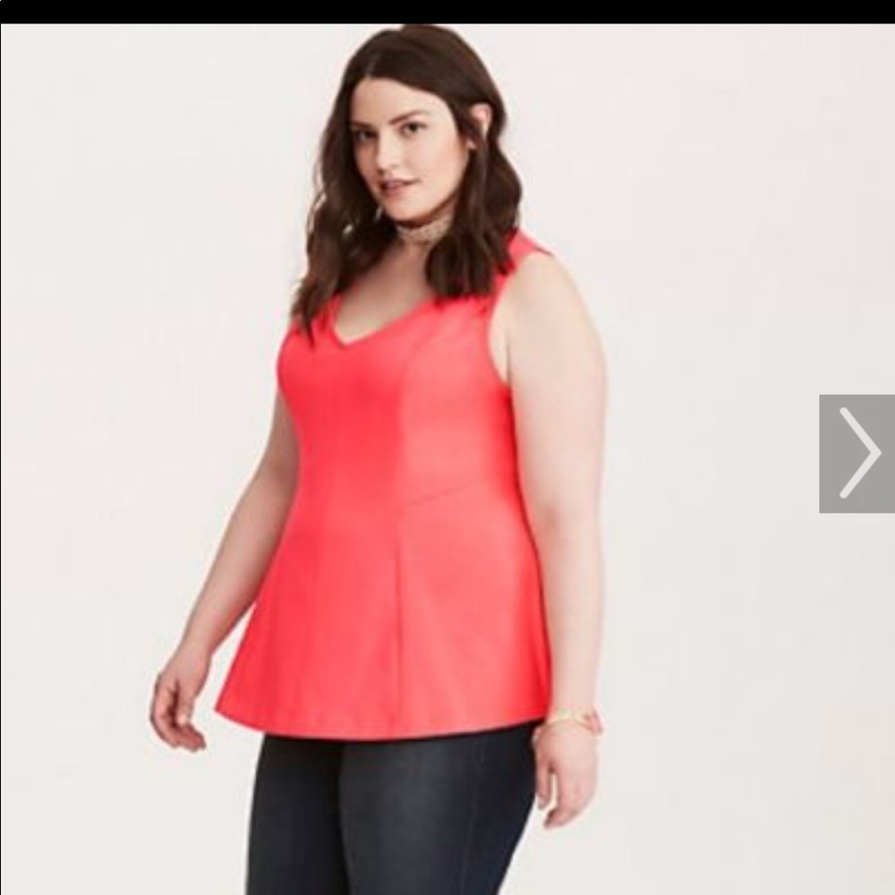 Torrid Size 3 coral peplum top